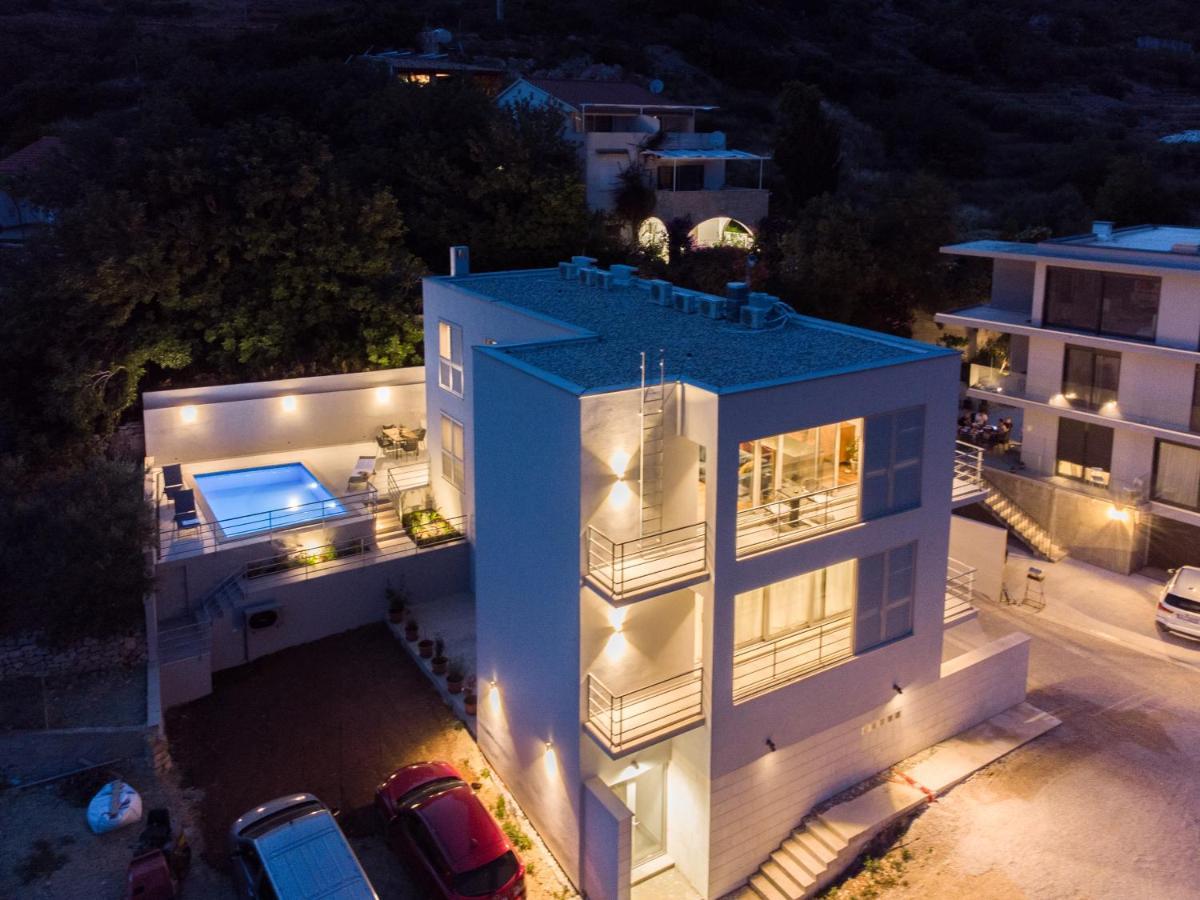Seaside Elegance Suites Komiza Luaran gambar