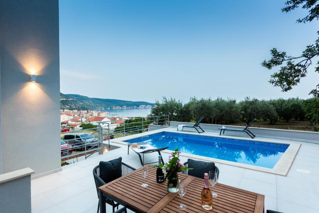 Seaside Elegance Suites Komiza Luaran gambar