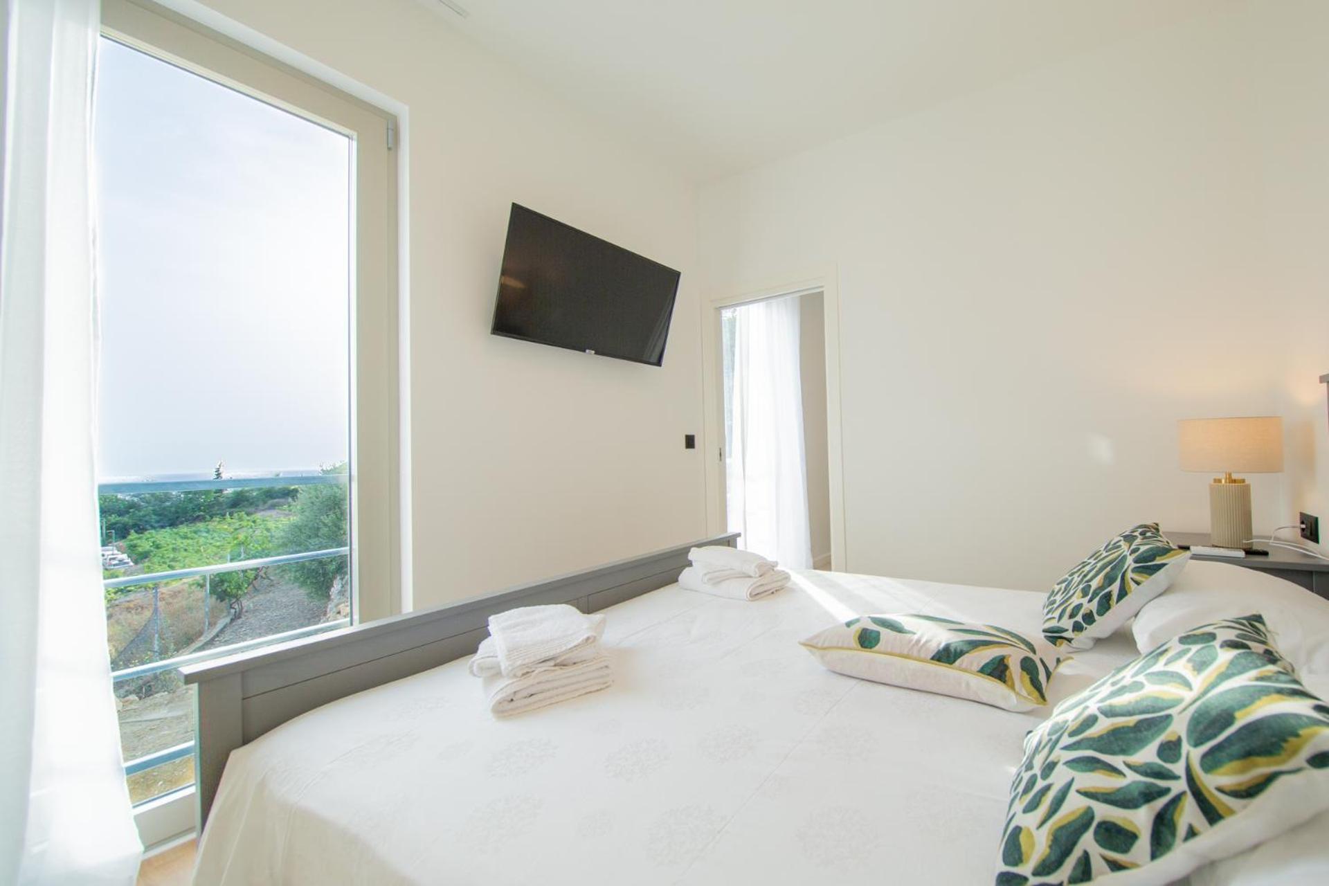 Seaside Elegance Suites Komiza Luaran gambar